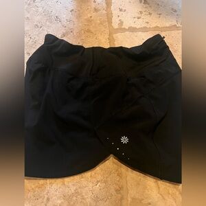 Athleta Run With It 3.5” Short